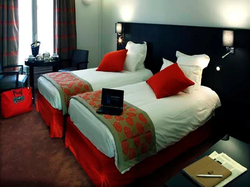 California Champs Elysees Hotel Paříž