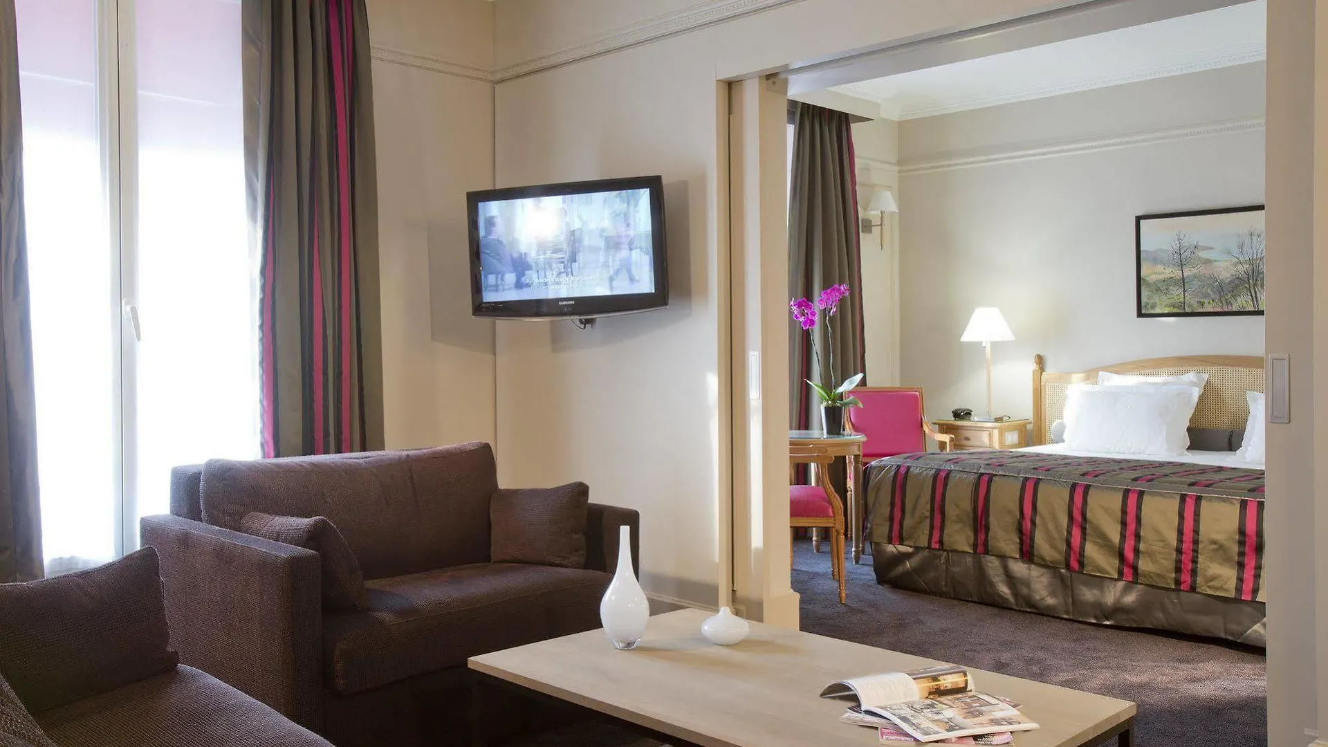 California Champs Elysees Hotel 4*