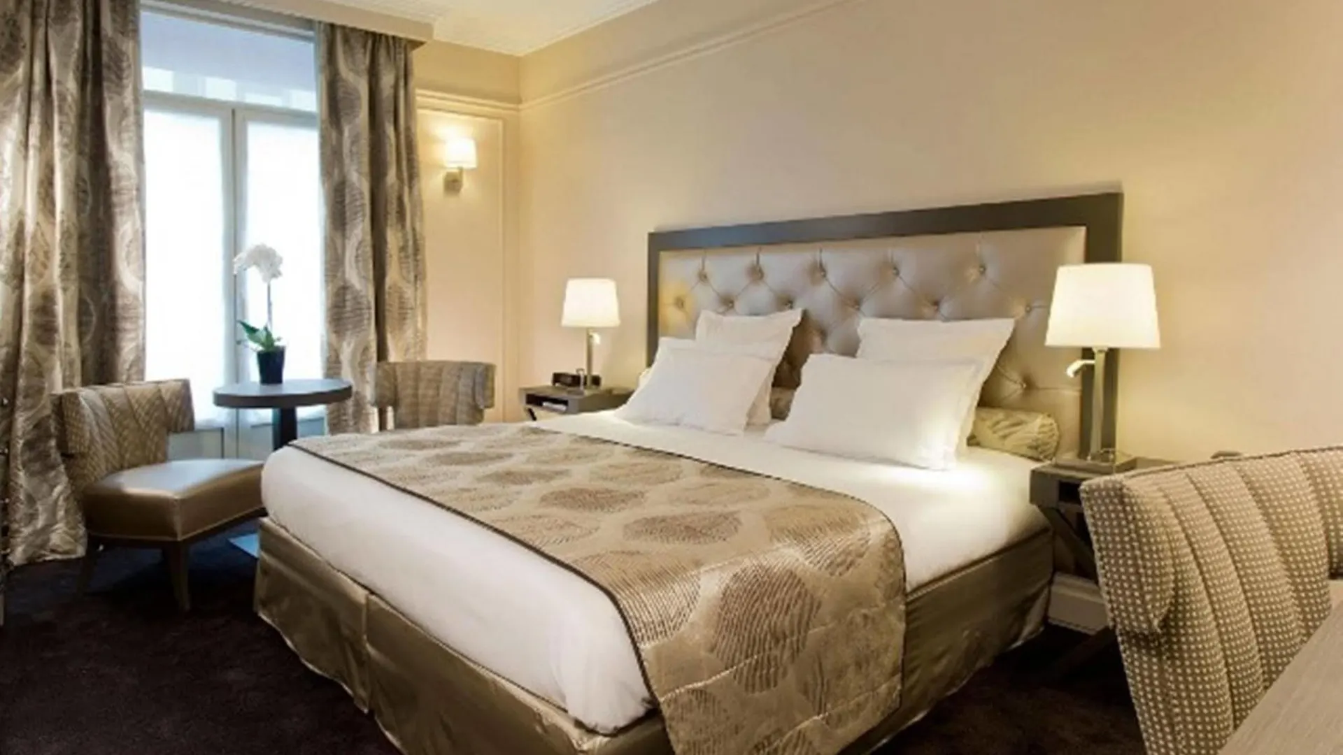 California Champs Elysees Hotel 4*