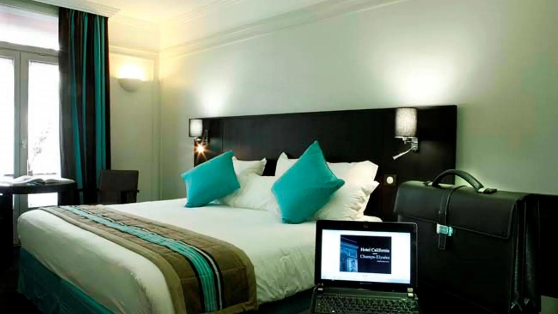 Hotel California Champs Elysees