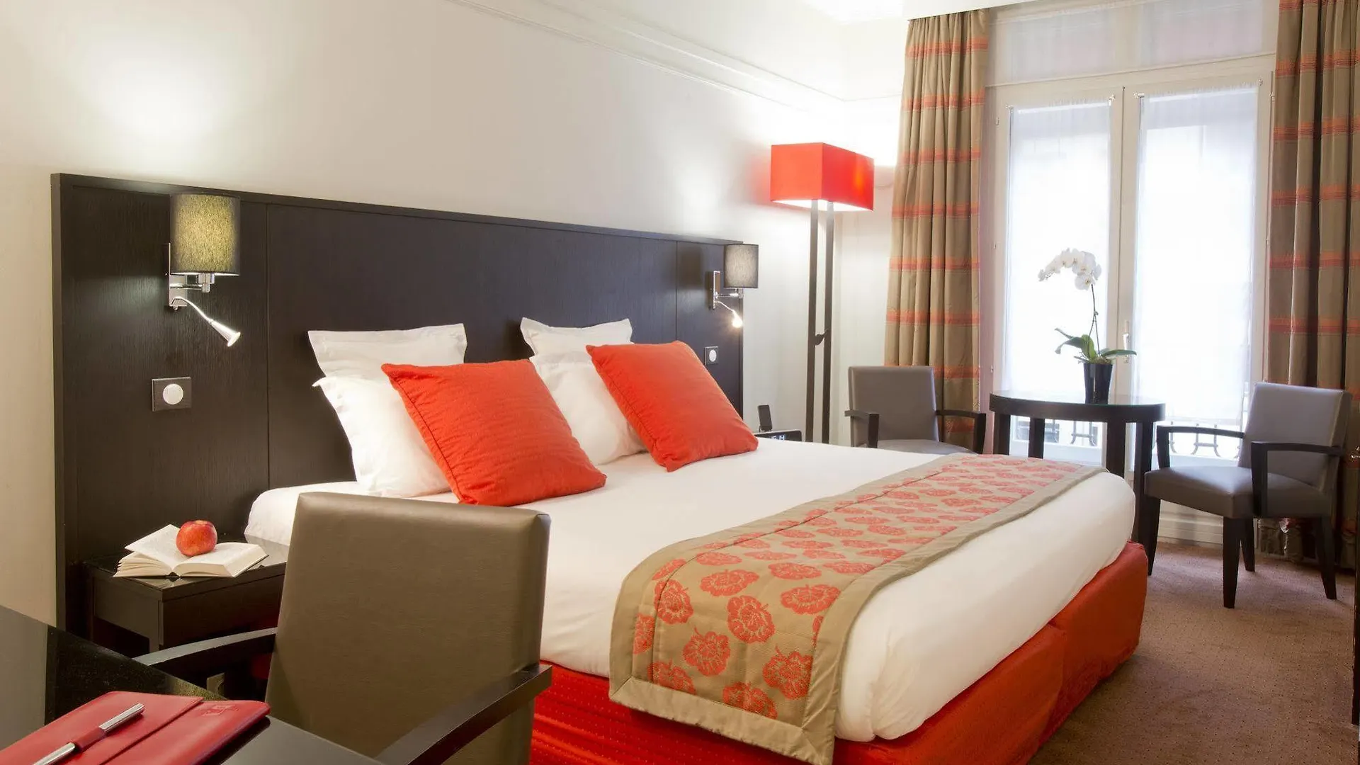 Hotel California Champs Elysees