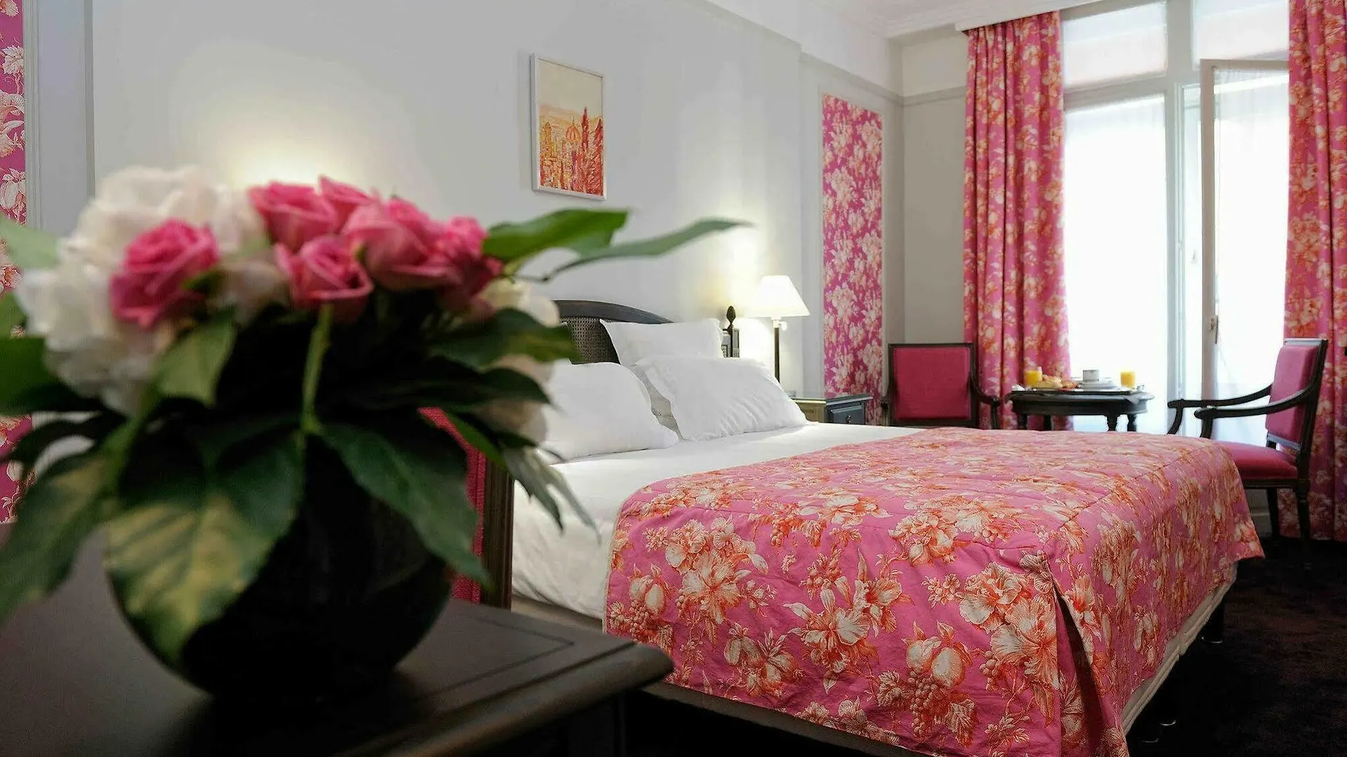 California Champs Elysees Hotel Paris