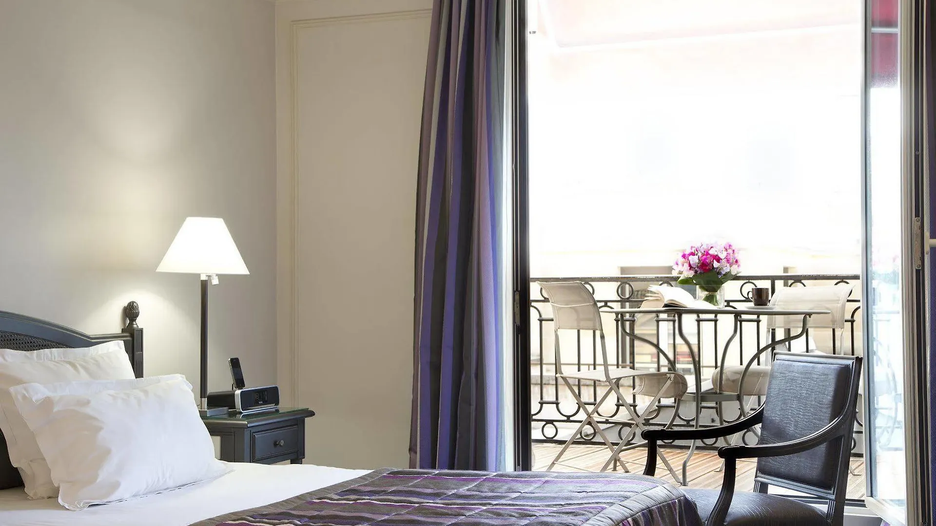 California Champs Elysées Hotel 4*